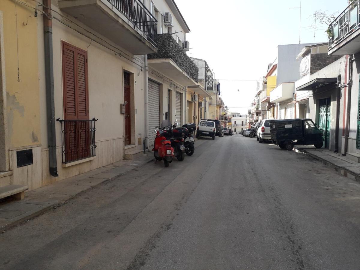 Bed and Breakfast A casa tua Noto Exterior foto